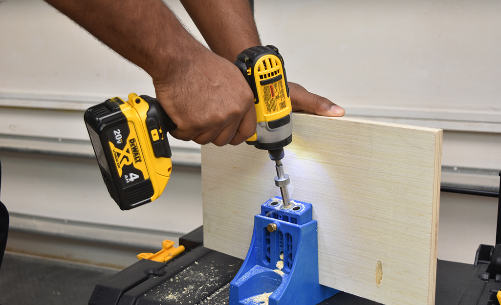 How to Use Drill Machine for Screws: Expert Tips & Tricks