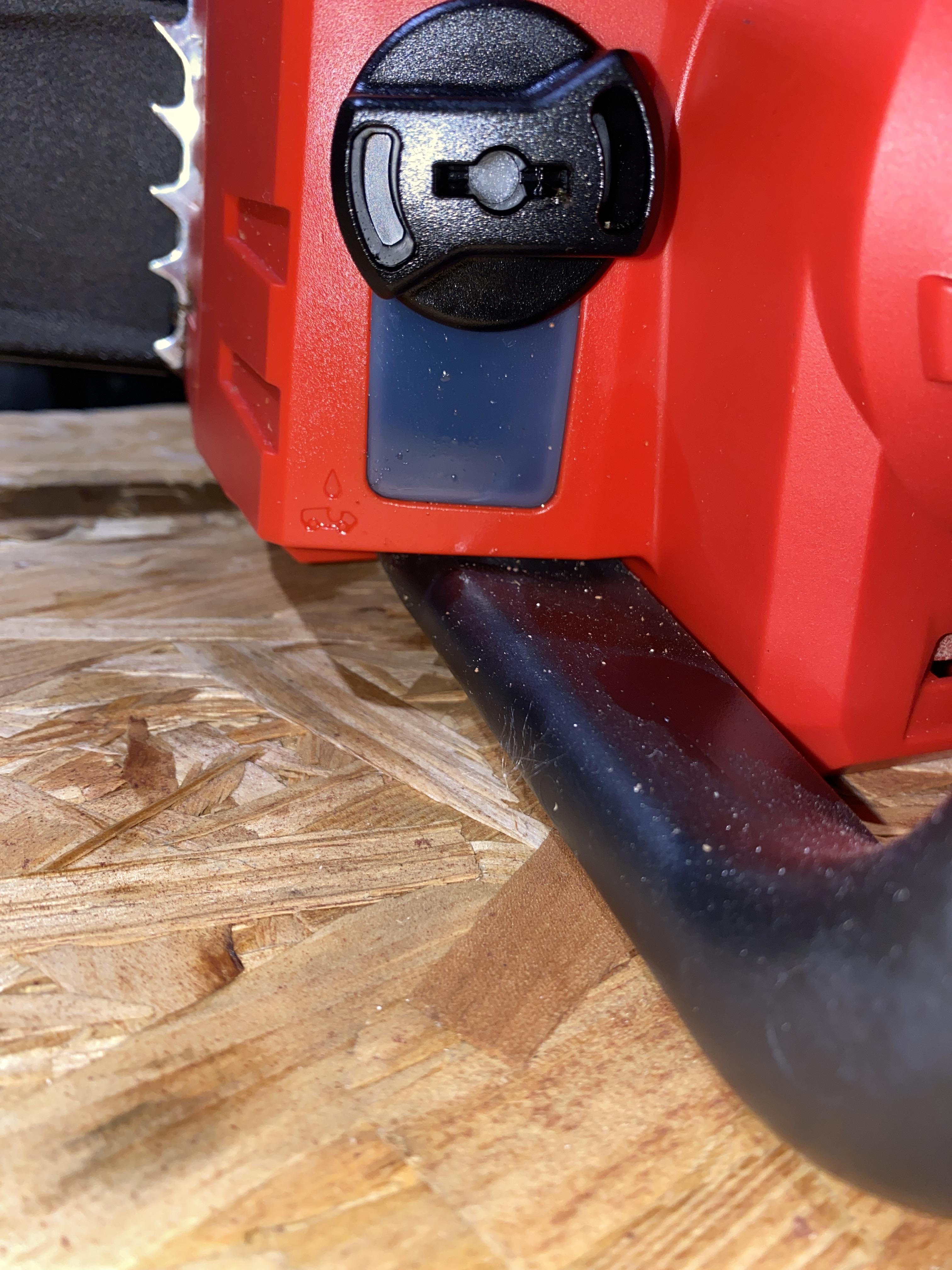 How to Store a Chainsaw So It Doesn'T Leak Oil: Essential Tips