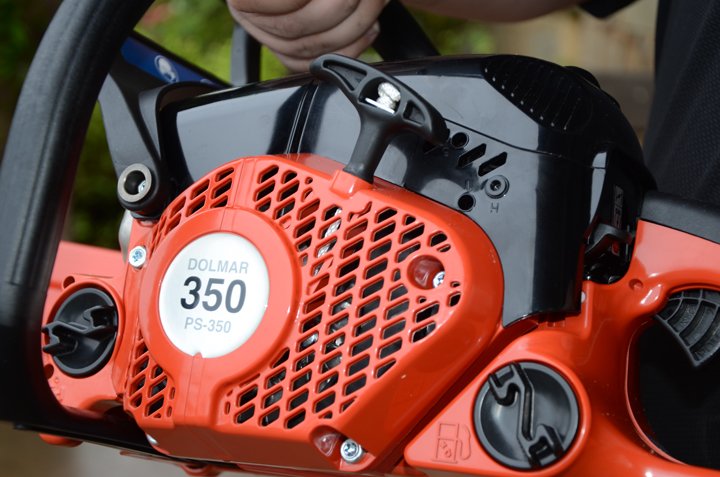 How to Adjust Chainsaw Carburetor: Expert Tips for Peak Performance