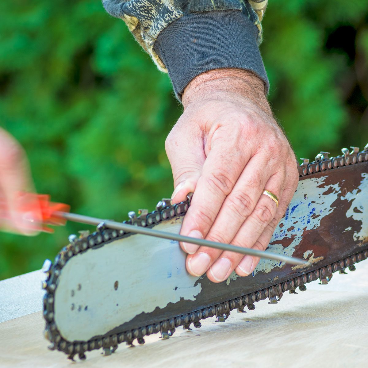 How Many Times Can You Sharpen a Chainsaw Chain: Expert Insights